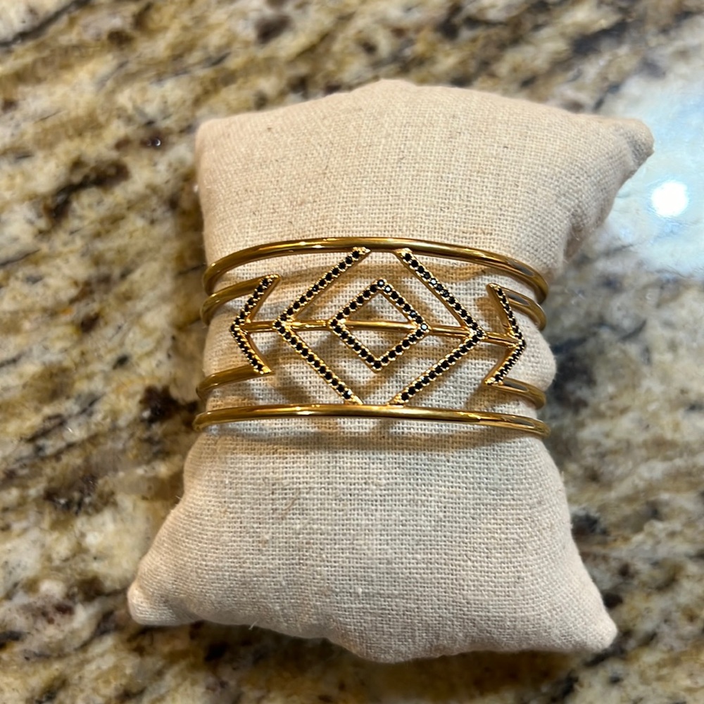 Stella & Dot pave sphinx gold cuff with black crystal details